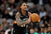 马刺战力拉警报！瓦赛尔左腿侧内收肌拉伤 回归时间未定