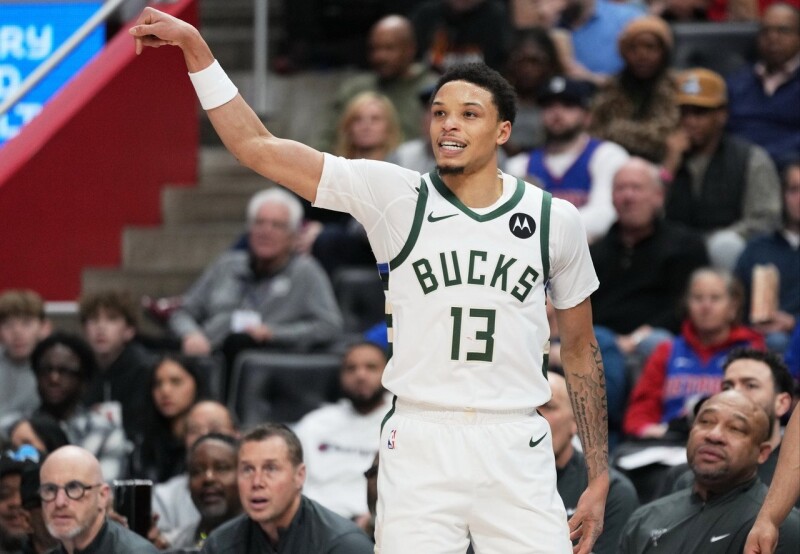 进步奖热门人选！雄鹿小将本季大爆发 费城球星也盛赞