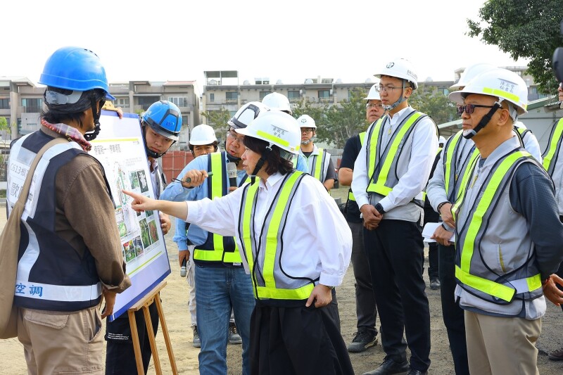 嘉义市西区全民运动馆工程进度破7成5黄敏惠视察启用营运期曝