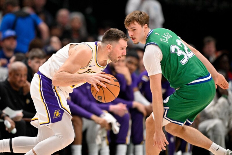 唐西奇回达拉斯轰33分 湖人逆转独行侠止败