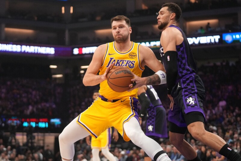 国王连2天爆冷赢球！湖人唐西奇孤军奋战砍42分做白工