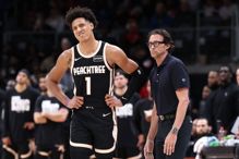 「鹰王」强森准大三元力扛关键时刻！史奈德...