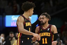 交易后成老鹰新核心 强森对杨恩献上祝福...