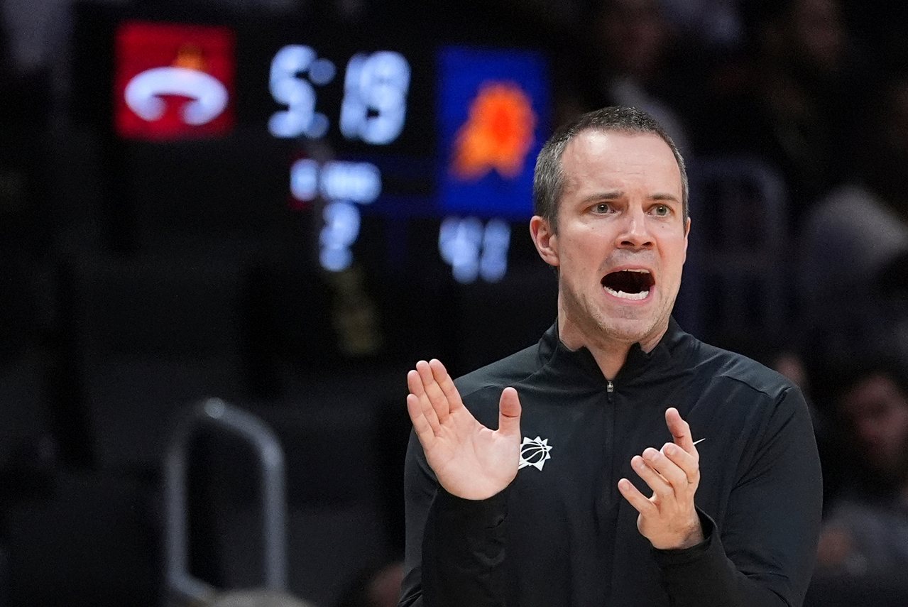 末节比赛变美式足球！太阳总教练罕见批评吹判尺度