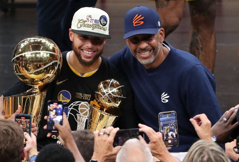 库里父子总得分超越「黑曼巴」父子 跃升历史第2仅次詹皇+布朗尼