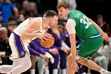 唐西奇回达拉斯轰33分 湖人逆转独行侠止...