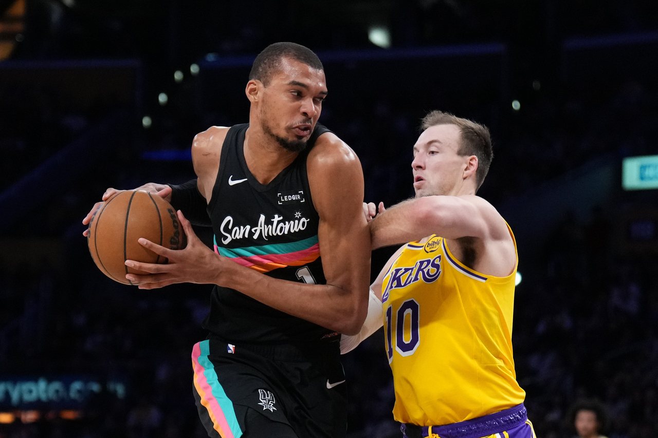 「湖人五虎将」缺阵 温班亚玛半场狂轰37分带队大胜