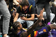 太阳格林宛如「卧底」一整场 投进绝杀三分球完成救赎