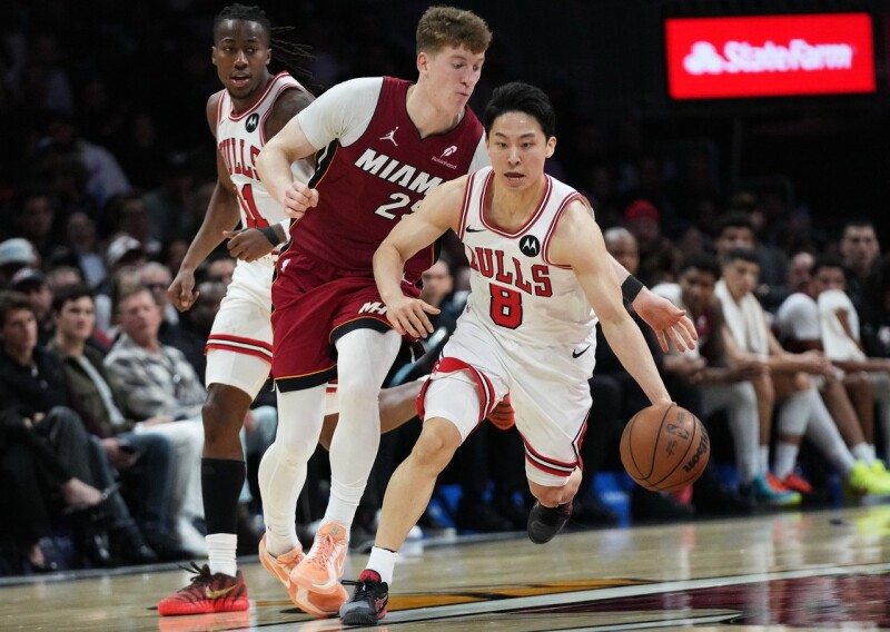 173公分河村勇辉跳赢球！本季首秀拿6分助公牛灭热火