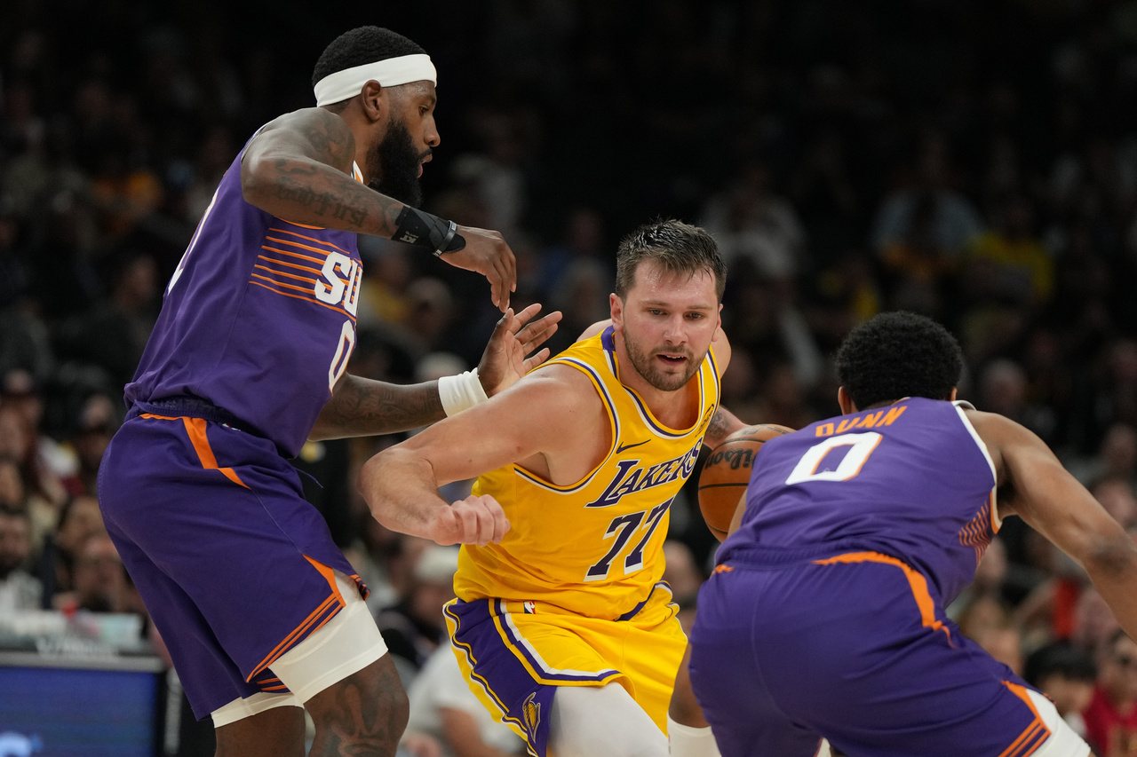 唐西奇41分白忙一场 湖人连两场遭准绝杀吞3连败