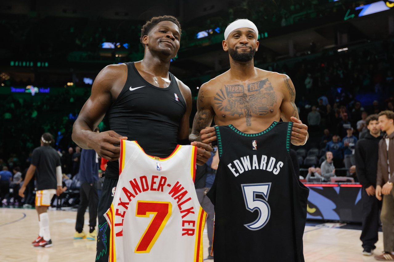 老鹰森林狼之战也爆发肢体冲突 爱德华领军轻取对手