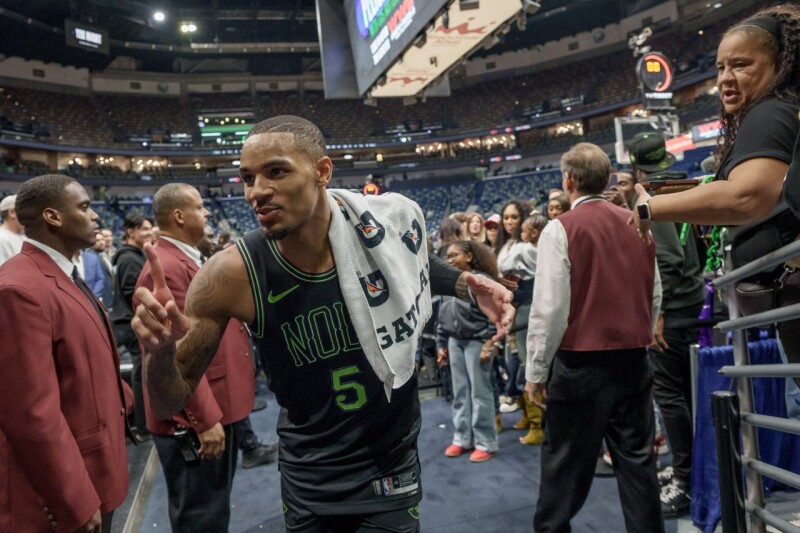 鹈鹕墨瑞睽违一年浴火重生 开心能复出健康打球