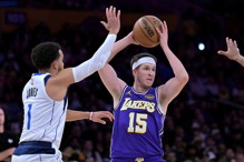 差点害詹姆斯无缘最老大三元纪录 里夫斯：全队都在吼我