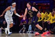 唐西奇传炸弹给詹姆斯绝杀失败 湖人1分差不敌魔术