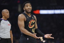 重批雷霆犯规「裁判就是不吹」 米契尔：只能想办法面对