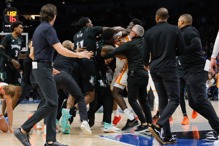 老鹰森林狼之战也爆发肢体冲突 爱德华领军轻取对手