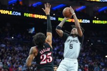 巴恩斯中断现役第二长连续出赛纪录 马刺大胜76人40分