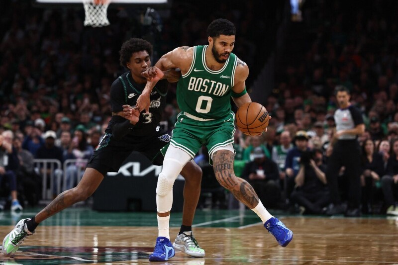 不是MVP热门人选！「真理」皮尔斯替小老弟布朗抱不平