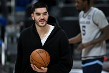 本季只打11场 灰熊「小姚明」脚踝又要动刀