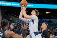 佛雷格复出写纪录却无缘当英雄 魔术1分险胜赏独行侠5连败