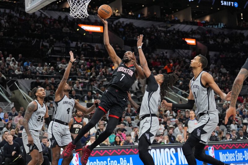 离成为强权还有段距离 火箭主帅坦言球队缺乏4大要素