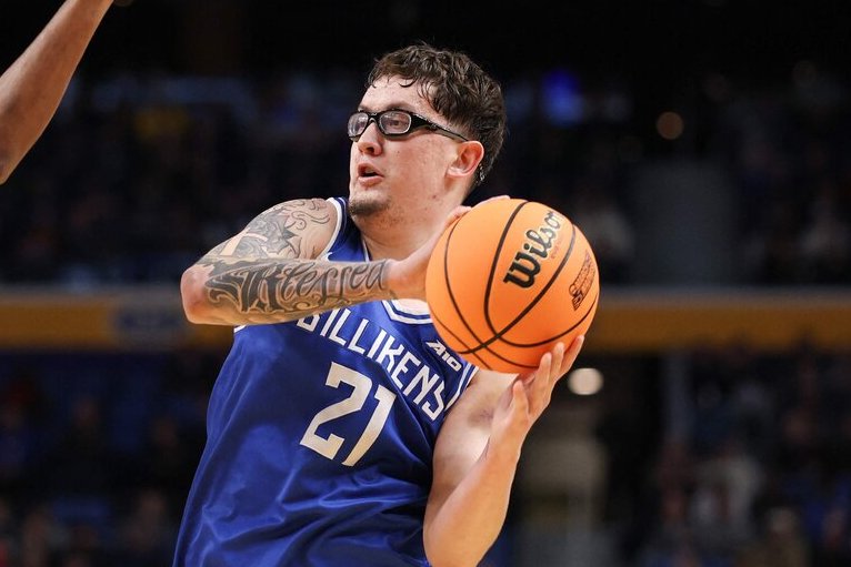 NCAA／「奶油贾霸」疯三首秀惊艳全场！网：看脸就知道球商很高