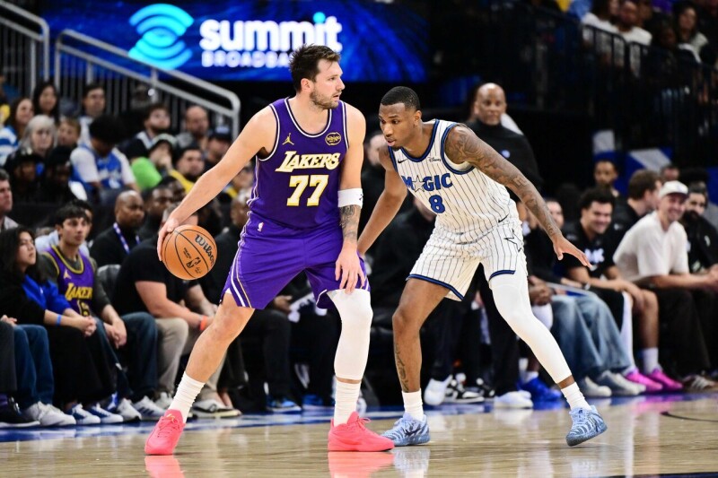 取消技术犯规让唐西奇逃过一劫 名嘴痛批联盟「太荒谬」