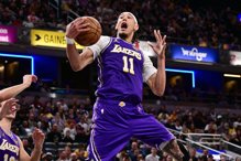 海斯缴出平欧尼尔、贾霸数据 父母到场观赛成一大动力