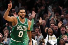 我不是来当角色球员！泰托姆睽违62场复出 TD花园全场起立致敬