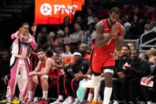 火箭伊森三分命中率仅3.6% 「黑人问号」杨恩：我觉得是脑袋问题