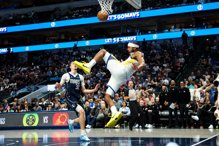 穆迪延长赛膝盖不自然扭曲 勇士险胜独行侠库里仍难掩沮丧