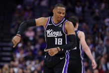 我不想在这里说脏话！卫少记者会怒喷媒体乱评论