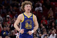 勇士延长赛险胜火箭 格林：需要一场胜利等库里回归