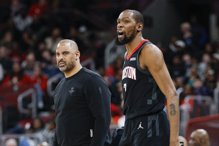 火箭输公牛问题出在态度！主帅痛批球员：不尊重比赛