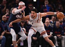 雷霆卡卢索指挥吹T裁判竟照做！太阳布克怒呛：比赛会变WWE