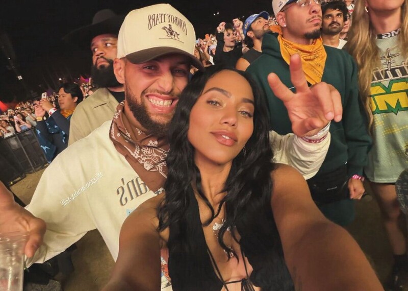 走出淘汰低潮现身科切拉音乐祭 库里陪妻子享受小贾斯汀演出