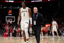 湖人新秀遭「吹布克T」裁判驱逐 詹皇直言：根本毫无道理