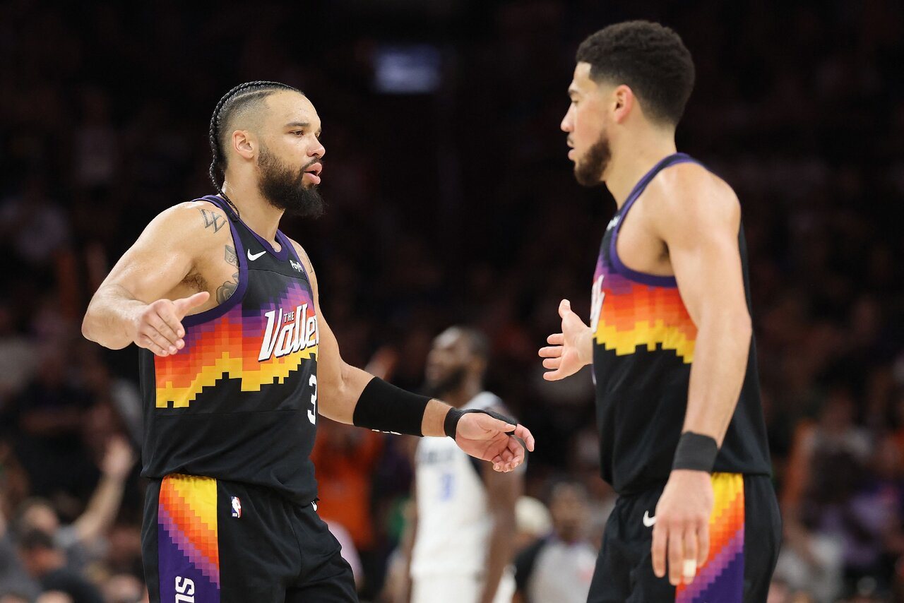 太阳队史首度打附加赛 布克：感觉就像三月疯