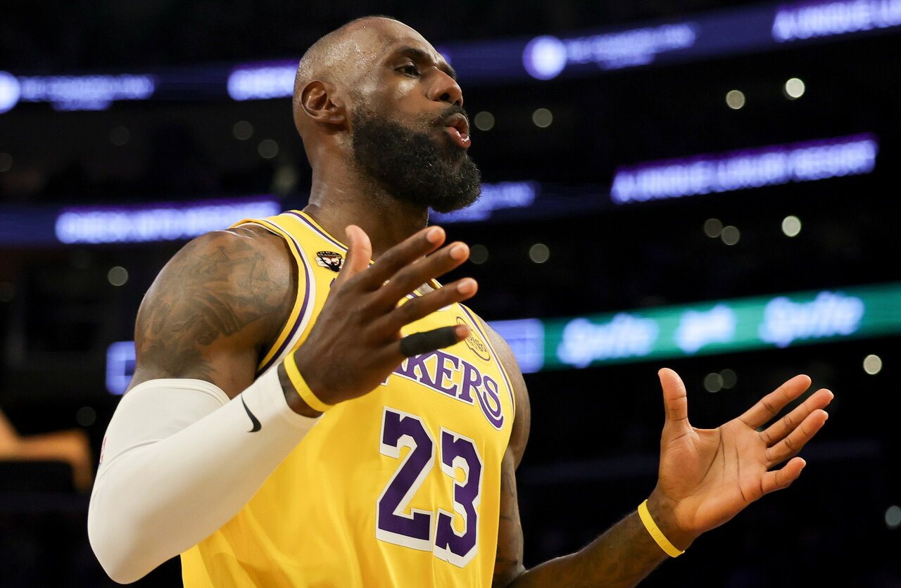 詹姆斯嫌曼菲斯无趣该迁球队 灰熊、猛龙主帅强硬反击