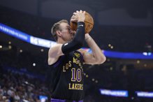 湖人交易赚翻！射手肯纳德三分命中率称霸联盟 生涯3度登顶