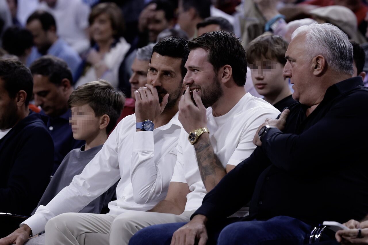 湖人赢球还传好消息！唐西奇合体约克维奇 结束疗程已从欧洲返美