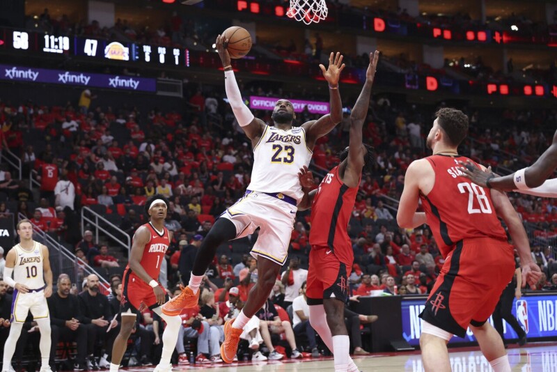 詹姆斯手感冰冷仍创独家神纪录 数据累积远胜贾霸、乔丹