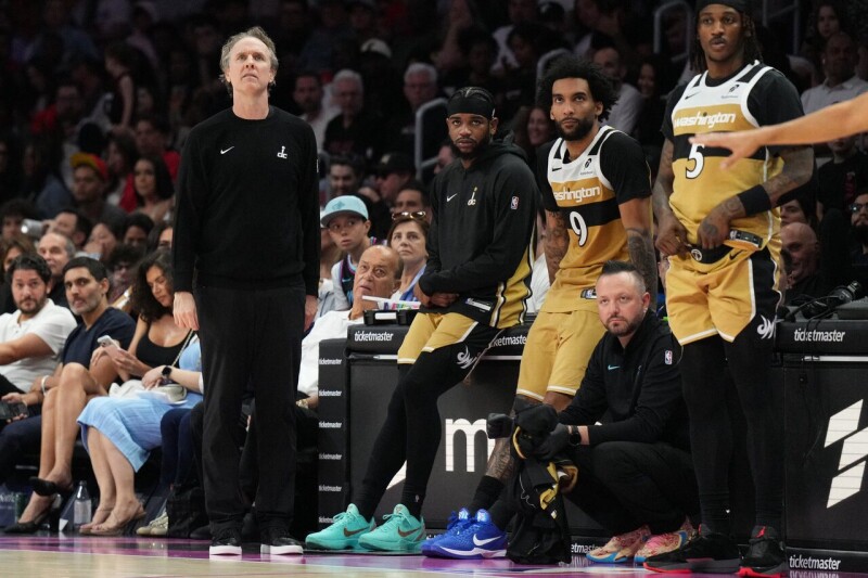 基夫将续掌舵重建计划 奇才总管：本季他承受极大挑战