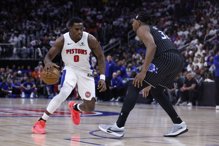 G1只拿8分 活塞中锋自主加练：我们是更好一方