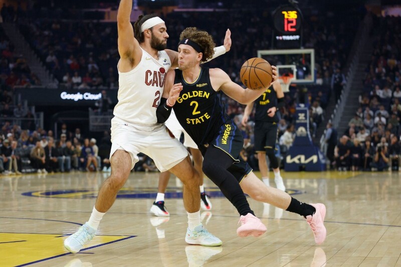 勇士不会屈服！两小将末节发飙仍不敌骑士吞3连败