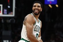 绿衫军双枪首战飙分写纪录 泰托姆敬重76人：他们不像传统第7