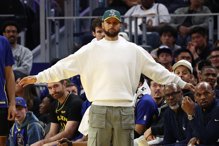 第二度队内对抗状态佳 库里将复出战火箭为附加赛准备