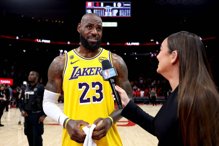 完成季后赛史上首次父助攻子得分 詹姆斯：特别的时刻