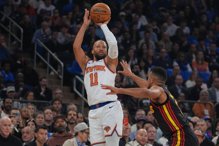 布朗森首节飙分助尼克抢首胜 老鹰主帅：他总会突然大爆发