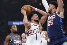 撤销布克技术犯规但开罚110万 联盟：对裁判的指控毫无依据